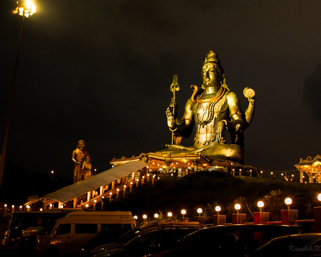 Shiva of Murudeshwara, Murdeshwara  (24 min)